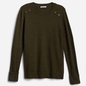 EUC Small Pink Clover Carson Crew Neck Button Detail Pullover